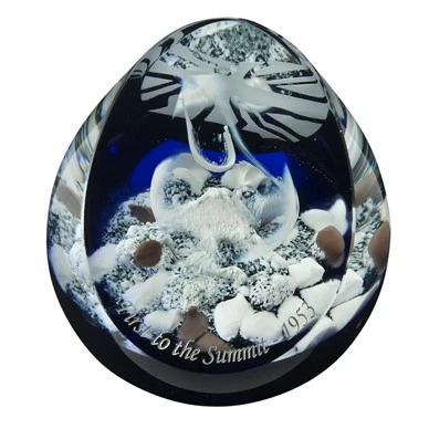 Caithness Diamond Era First To The Summit Paperweight L12050 9 Caithness Diamond Era First To The Summit Paperweight L12050 - Image 9
